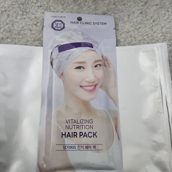 Daeng Gi Meo Ri - Vitalizing Nutrition Hair Pack, 3-count - Korean Beauty - NEW - Picture 1 of 7